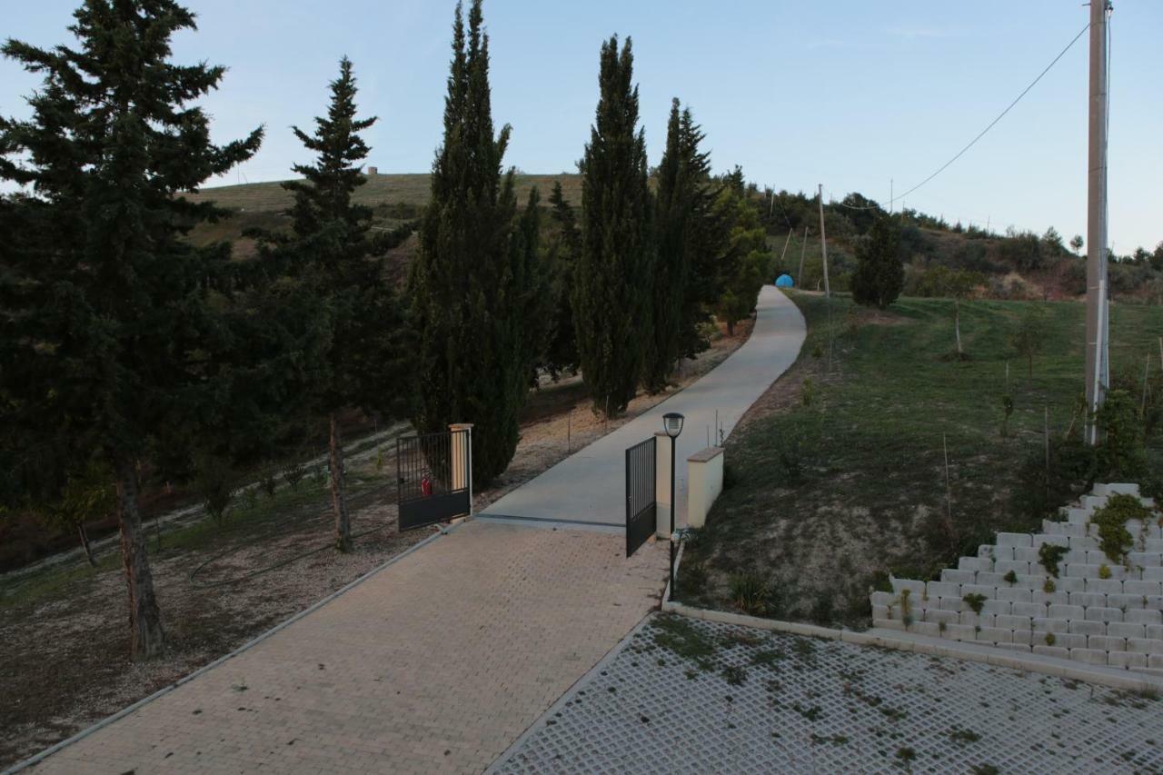 Agriturismo Terra Dei Falchi Castilenti Exteriér fotografie