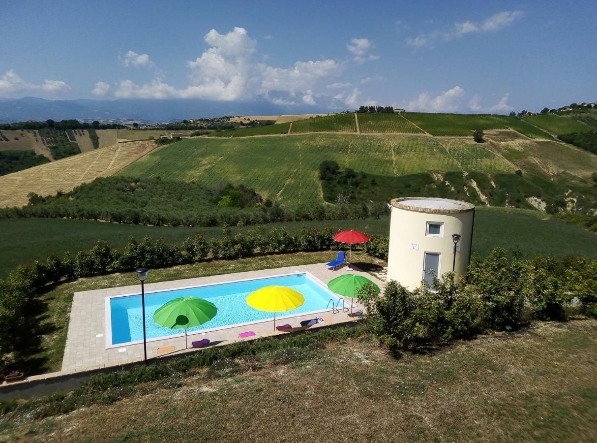 Agriturismo Terra Dei Falchi Castilenti Exteriér fotografie